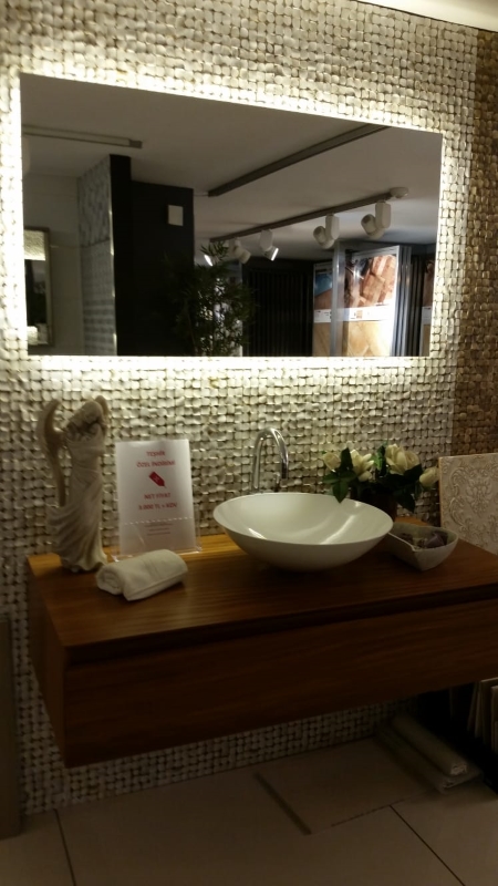 Luxury Bathrooms & En-Suites 2